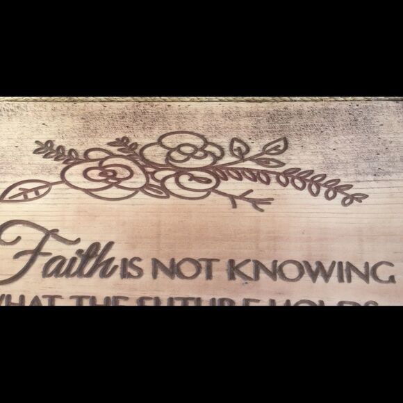 Wooden handmade carved sign - Picture 7 of 7